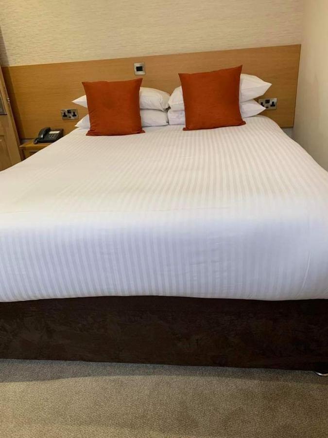 Victoria Hotel Керколді Екстер'єр фото
